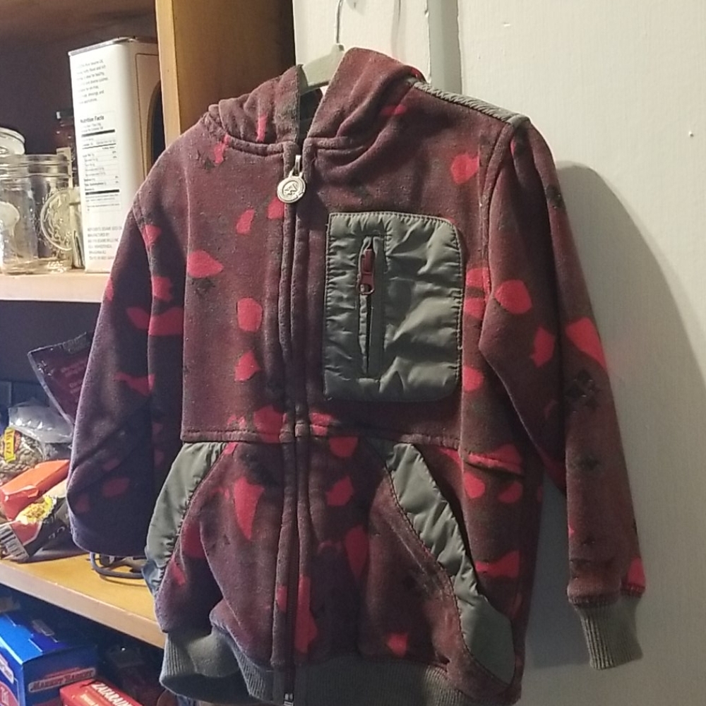 Lrg toddler 2t sweatsuit